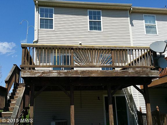 Exterior (Rear)
