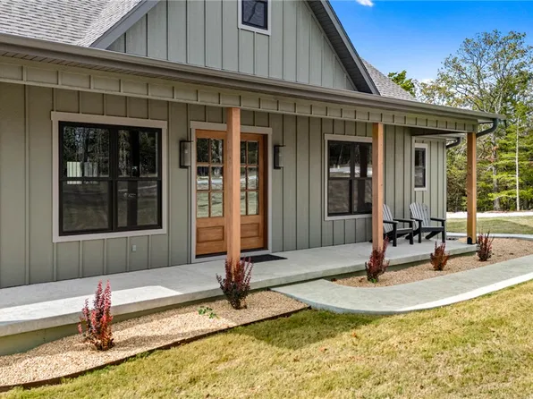 12673 Lodge Dr, Garfield, AR 72732