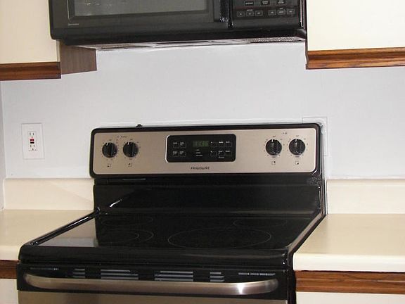 5th image of 3266 SE Aster Ln APT 247