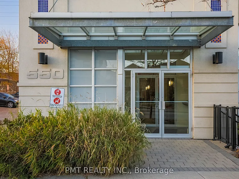 550 Hopewell Ave #302 — Photo 28