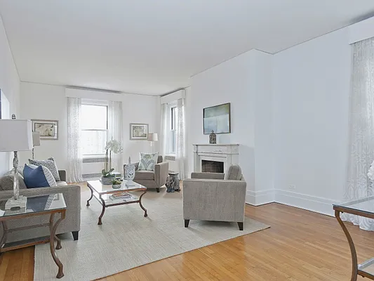 Sold by Sotheby's International Realty | media 3