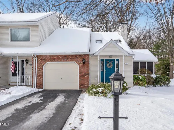 51 Westbury Court, Clifton Park, NY 12065