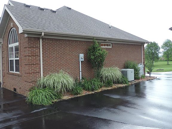 5th image of 395 Bedford Way