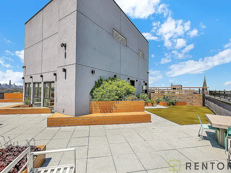 1875 Atlantic Ave #508D — Photo 9
