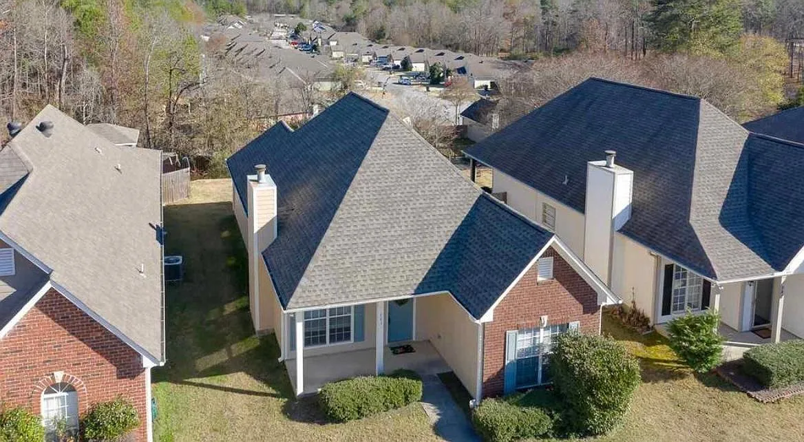 Building Photo - 983 Savannah Ln