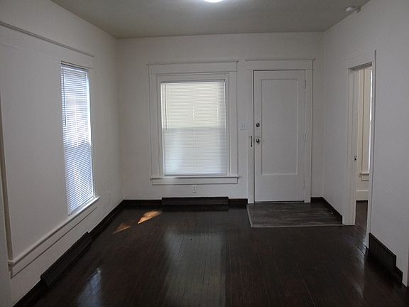5th image of 729 Pearl St