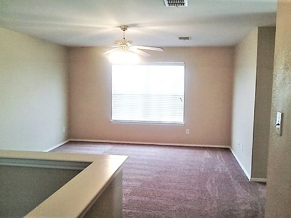 2nd image of 2863 Earle Dr