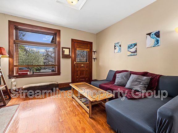 3rd image of 141 W Archer Pl