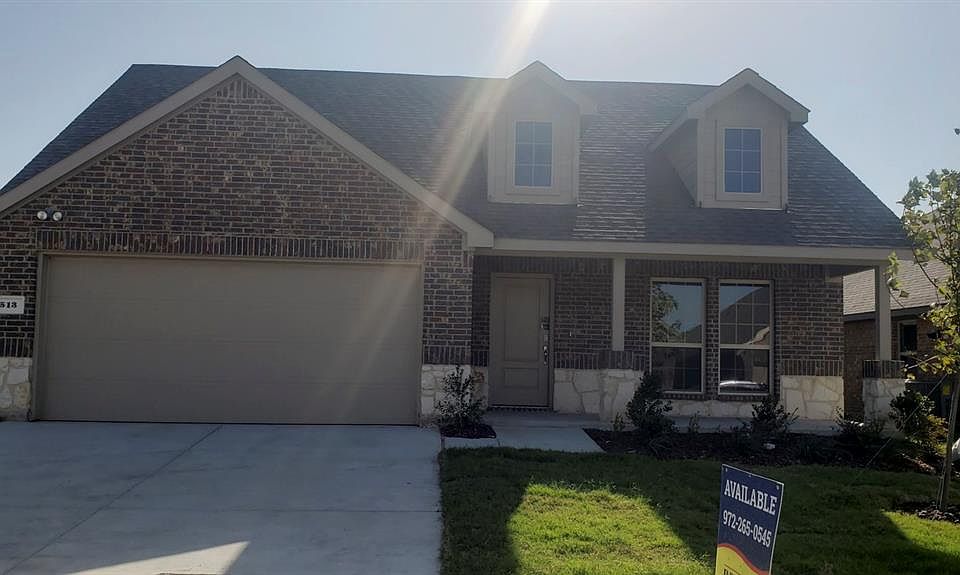 1st image of 513 Pleasant Hill Ln