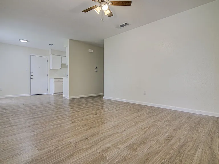 5301 Indio Cir — Photo 11
