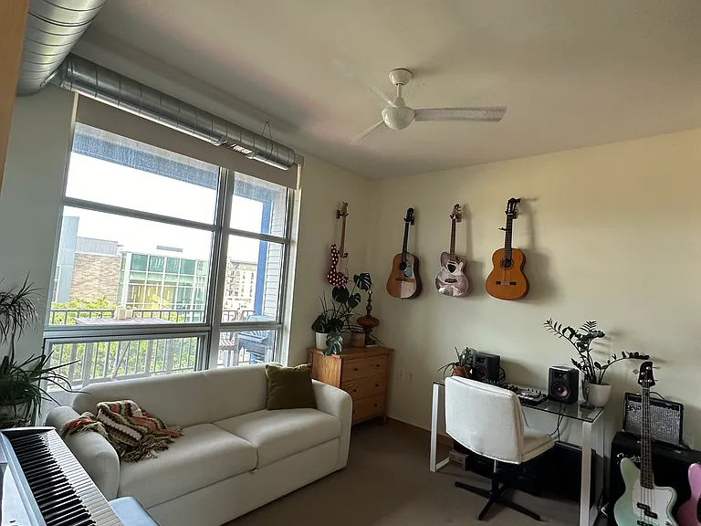 1211 Lagoon Ave #402 — Photo 4