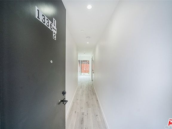 3rd image of 1334 N Normandie Ave #1336-1/2