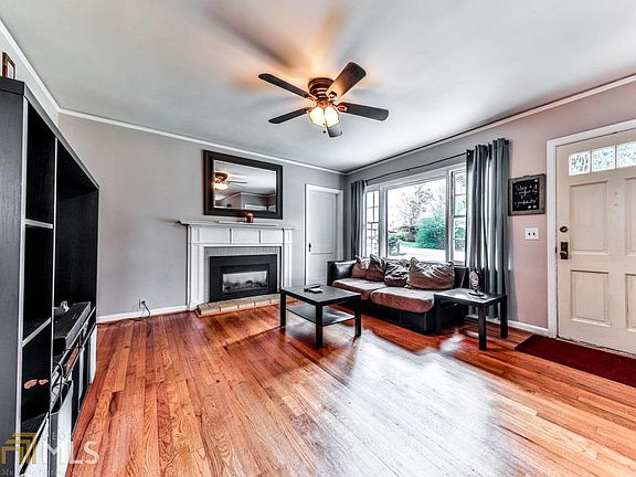 5th image of 132 Dogwood Ave #6A