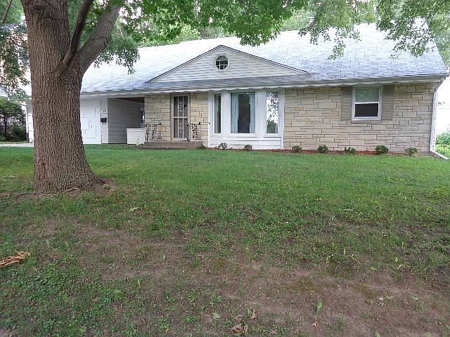 1st image of 111 N Oak Knolls Ave
