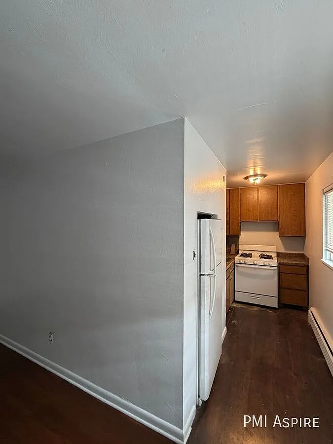 1 bed, 1.0 bath, 565 sqft, $995 — Photo 3