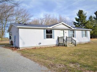 2545 Huron St, Applegate, MI 48401