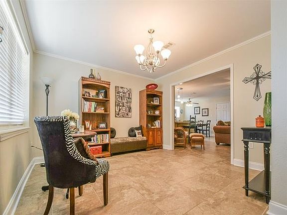 4th image of 7808 Dogwood Dr