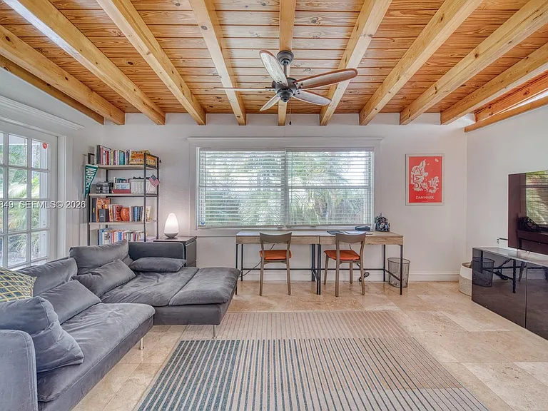 7055 SW 84th Ave — Photo 21
