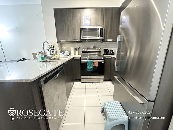 2nd image of 65 Watergarden Dr #910