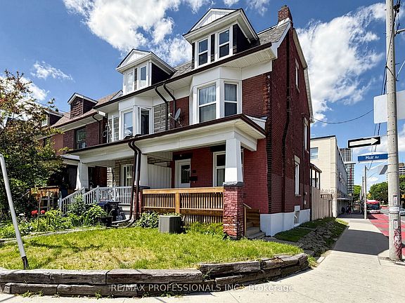 2nd image of 2 Muir Ave
