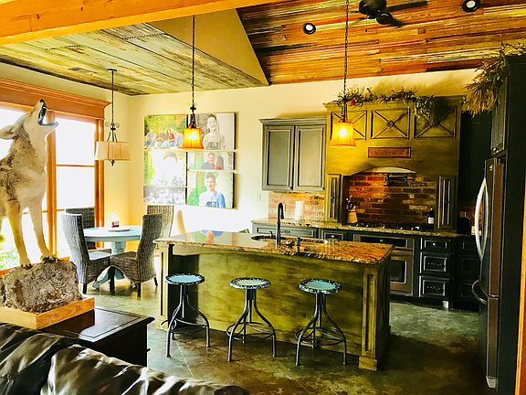 Reclaimed wood on ceiling