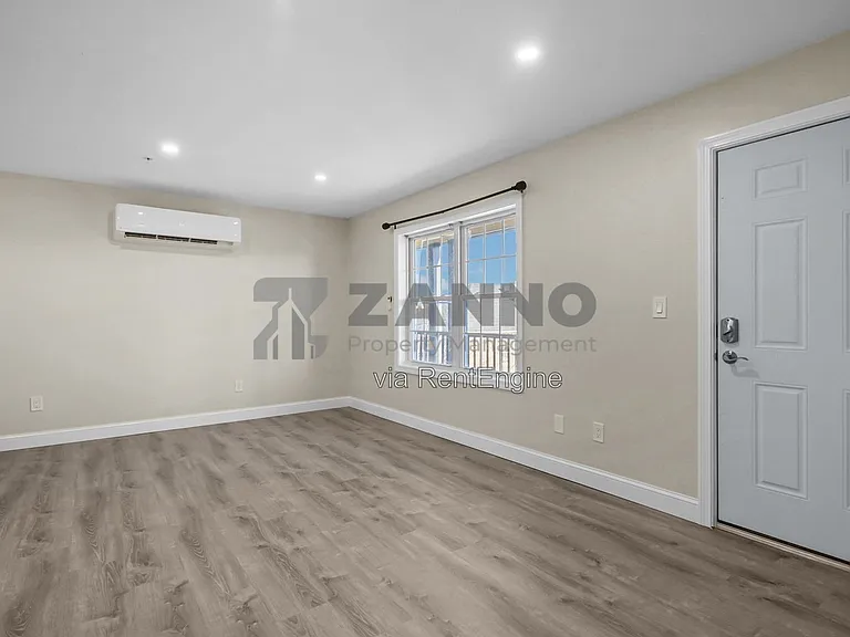 547 Chalkstone Ave #4 — Photo 19