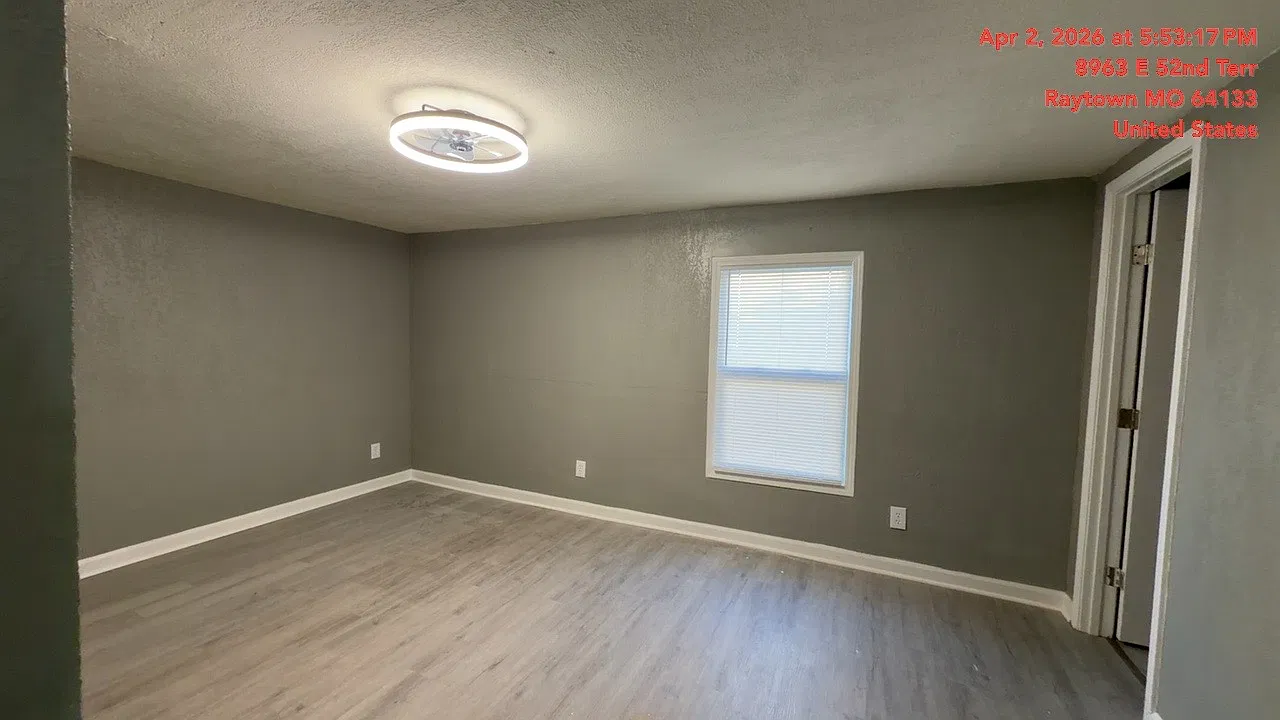 3 bed, 1.5 bath, 1100 sqft, $1,650 — Photo 4