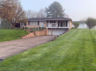 2401 Terrain St, Magnolia, OH 44643