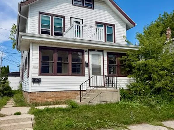 914 S 16th St, Sheboygan, WI 53081