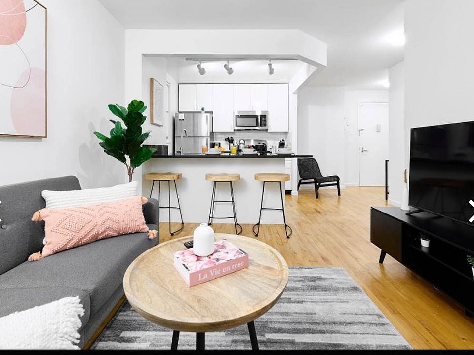 1st image of 190 E 7th St APT 209