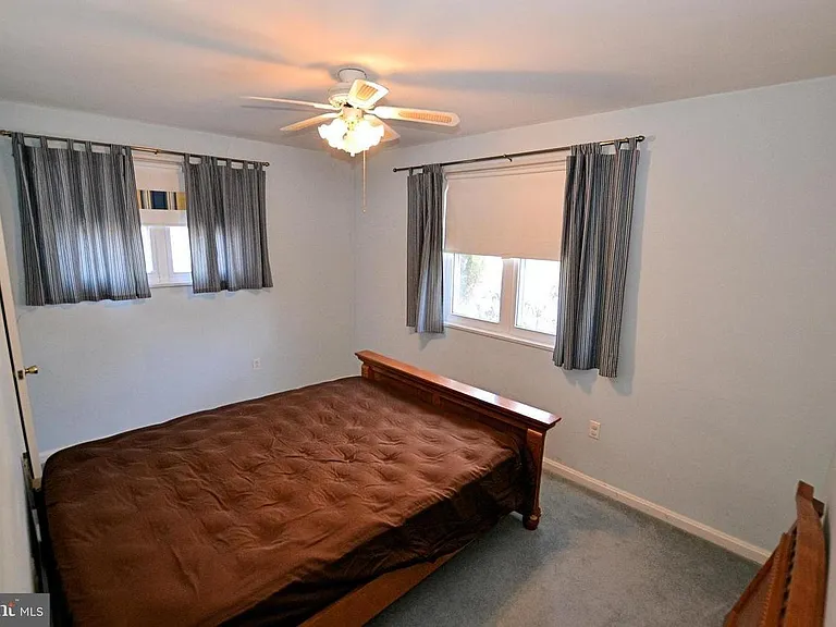 7602 Wellesley Dr — Photo 9
