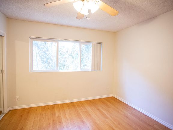4th image of 165 N Michigan Ave #106