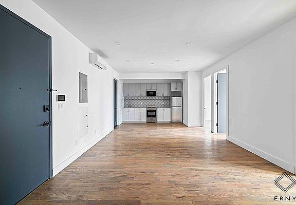 4th image of 409 E 28th St #3H