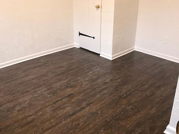 3rd image of 26328 Harper Ave #2