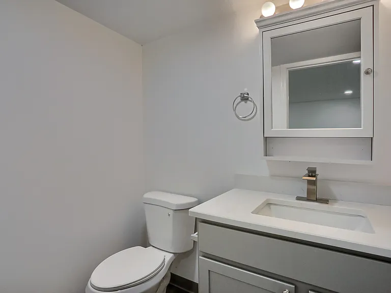 124 Kathleen Dr #2 — Photo 24
