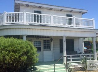 1812 Bernardo De Galvez Ave, Galveston, TX 77550