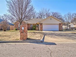 3 Larkens Pl, Shawnee, OK 74801