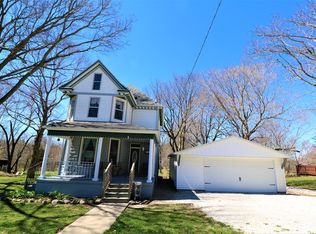 210 N State St, Saybrook, IL 61770