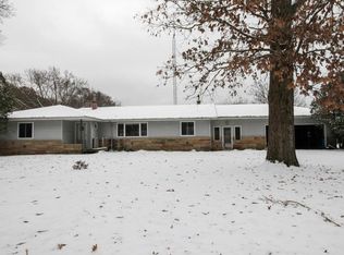 2913 Adams Rd, Niles, MI 49120