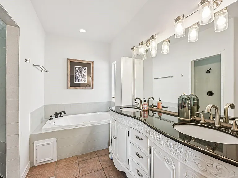 5736 Petty St — Photo 7