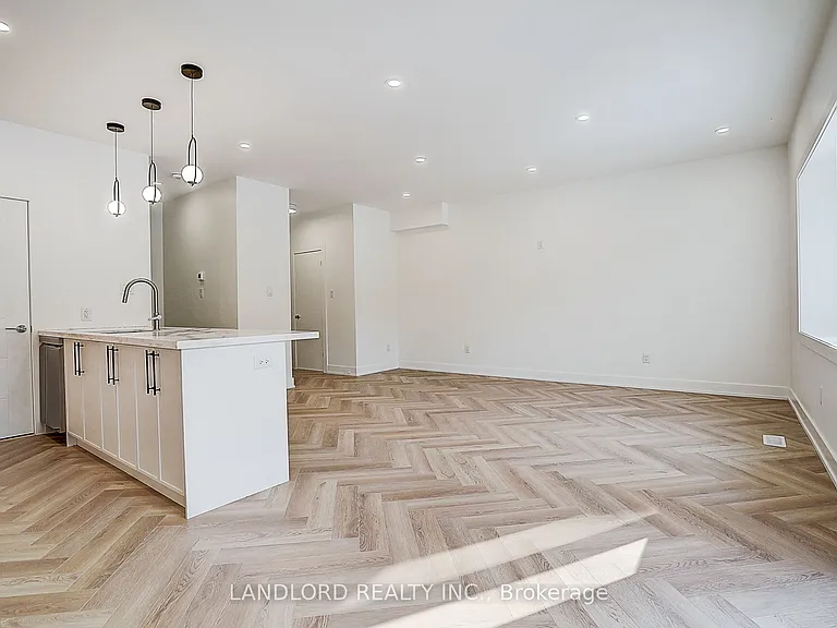 1146 Broadview Ave #4 — Photo 24