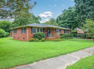 113 Forest Hill St, Morganton, NC 28655