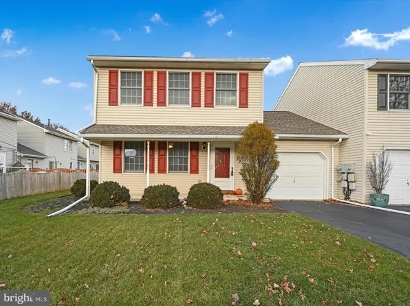 73 Forest Cir, Palmyra, PA 17078