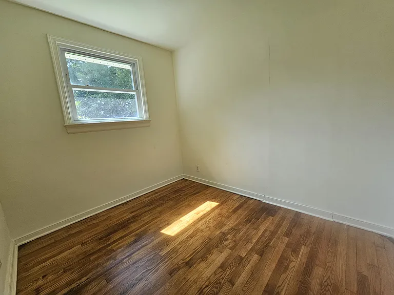 3402 Montclair Rd — Photo 9