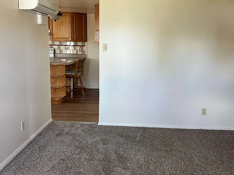 2107 E 12th St — Photo 5