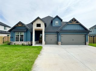 1210 Montieri Dr, Centerton, AR 72719