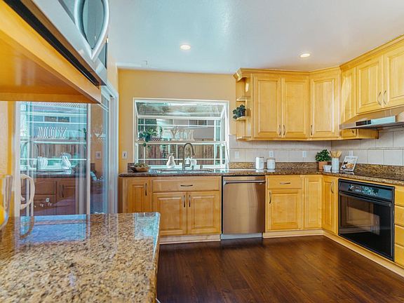 5th image of 3713 Tigara Ct