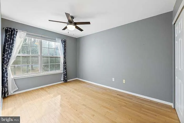 23 Taft Ct — Photo 26