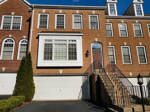 1st image of 5596 Governors Pond Cir