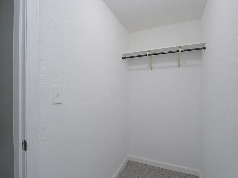 76 Meadow St #D — Photo 24